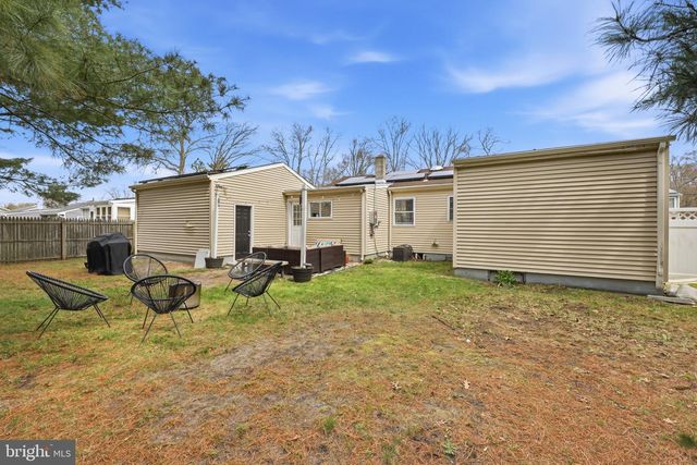 210 RIDGEWOOD DR, Northfield, NJ 08225