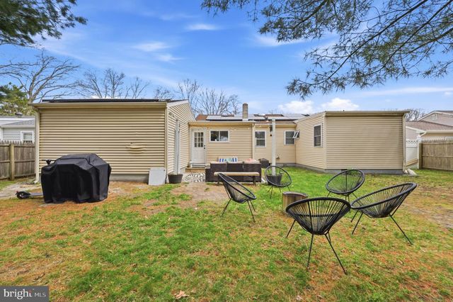 210 RIDGEWOOD DR, Northfield, NJ 08225