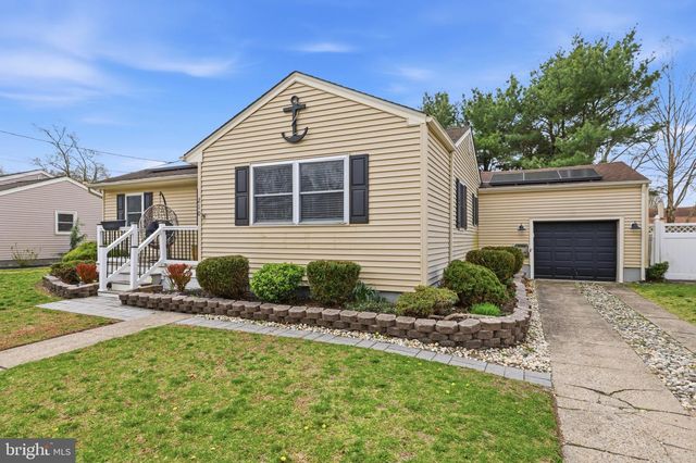 210 RIDGEWOOD DR, Northfield, NJ 08225