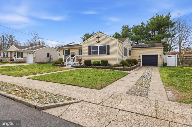 210 RIDGEWOOD DR, Northfield, NJ 08225