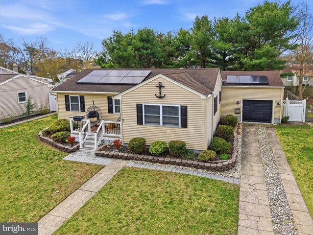 210 RIDGEWOOD DR, Northfield, NJ 08225