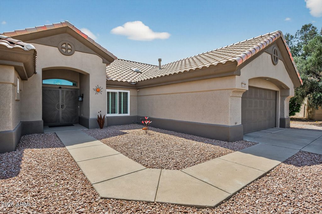 Image 11 of property listing at 15137 W BLACK GOLD Lane, Sun City West, AZ 85375
