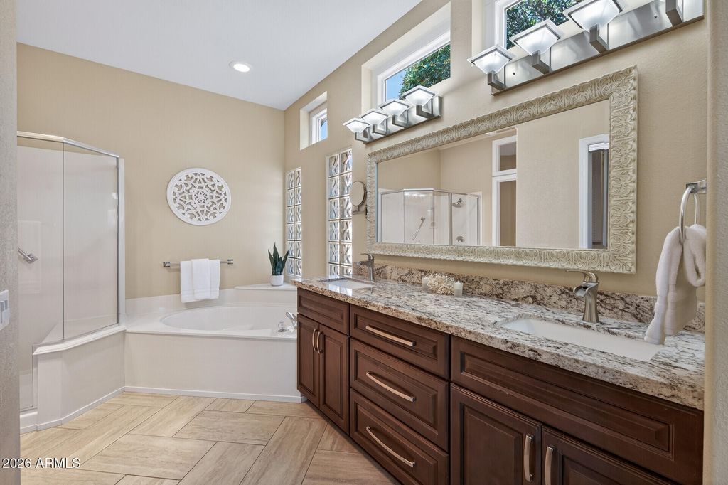 Image 6 of property listing at 15137 W BLACK GOLD Lane, Sun City West, AZ 85375