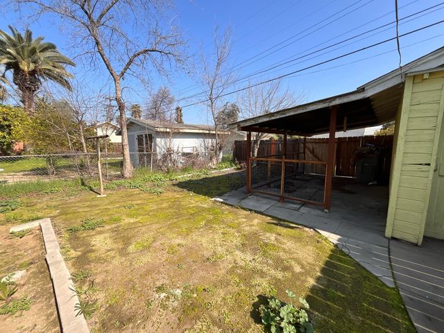 616 N Echo Avenue, Fresno, CA 93728