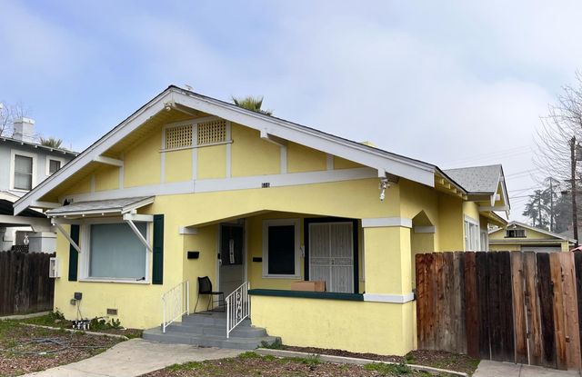 616 N Echo Avenue, Fresno, CA 93728