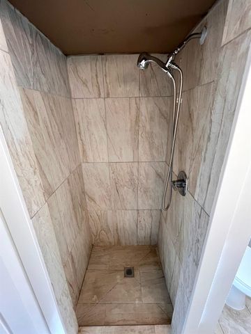 616 N Echo Avenue, Fresno, CA 93728