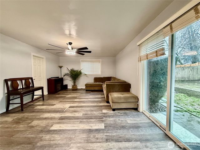 6208 Sycamore Place, Everett, WA 98203