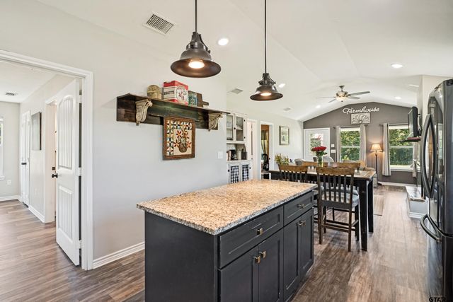 134 County Road 2749, Mineola, TX 75773