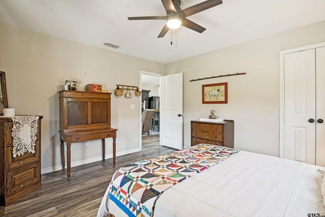 134 County Road 2749, Mineola, TX 75773