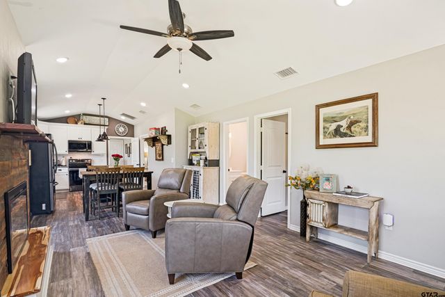 134 County Road 2749, Mineola, TX 75773