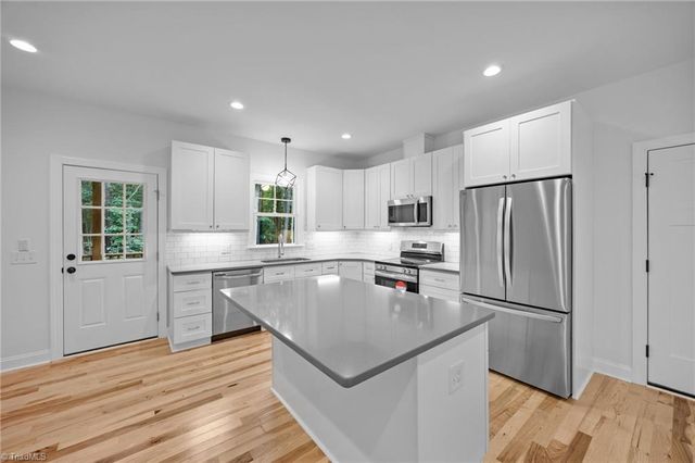 206 Goose Lane, Mebane, NC 27302