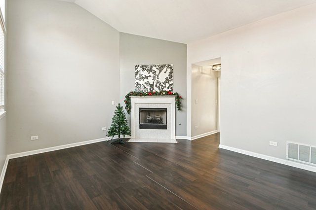 2227 Waterleaf Court 203, Naperville, IL 60564