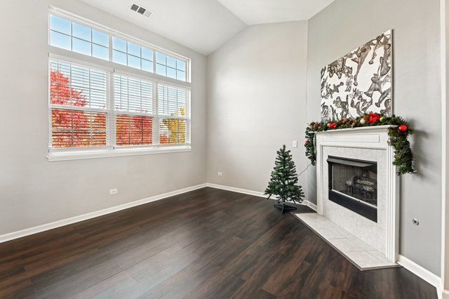 2227 Waterleaf Court 203, Naperville, IL 60564