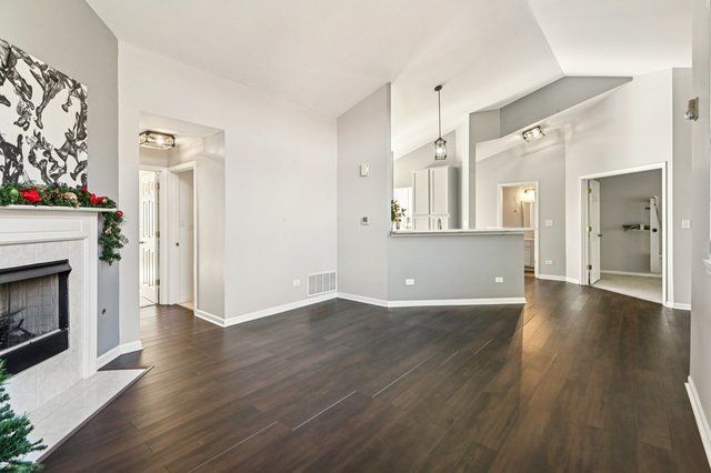 2227 Waterleaf Court 203, Naperville, IL 60564