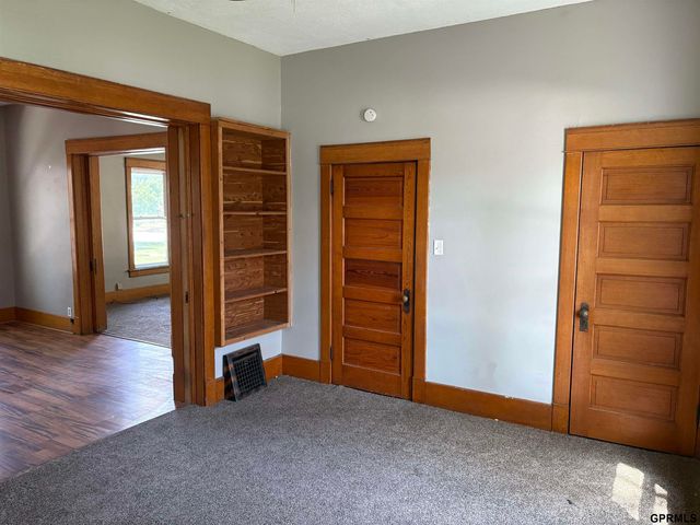 725 E Military Avenue, Fremont, NE 68025