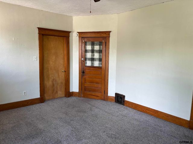 725 E Military Avenue, Fremont, NE 68025