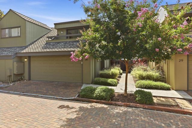 670 San Antonio Road 28, Palo Alto, CA 94306
