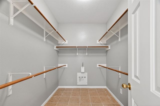 2914 Laurel Brook Lane, Pearland, TX 77584