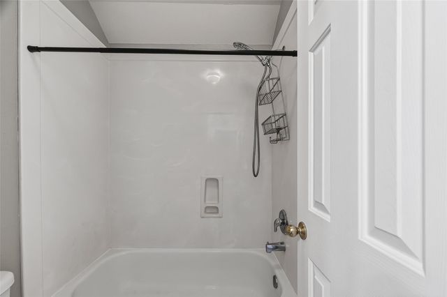 2914 Laurel Brook Lane, Pearland, TX 77584