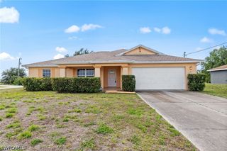 218 Pembroke ST, Lehigh Acres, FL 33974