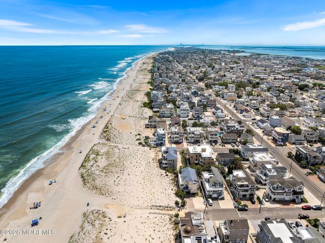 228 E 15th Street, Long Beach Twp, NJ 08008