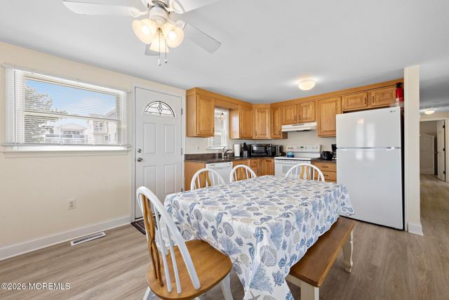 228 E 15th Street, Long Beach Twp, NJ 08008