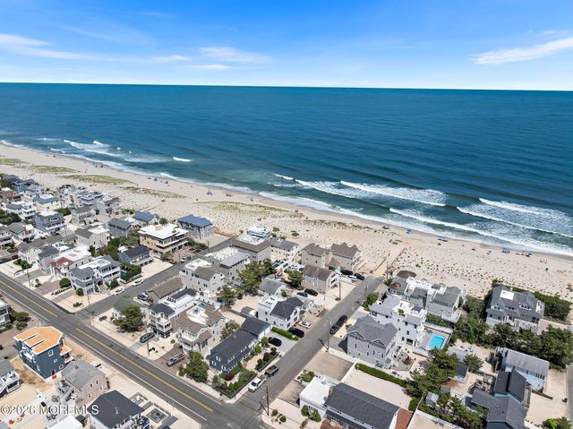 228 E 15th Street, Long Beach Twp, NJ 08008