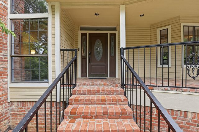 1945 Bluebird Avenue, Fort Worth, TX 76111