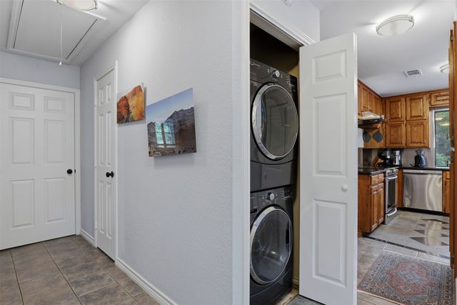 1945 Bluebird Avenue, Fort Worth, TX 76111