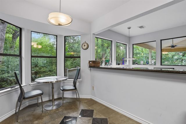 1945 Bluebird Avenue, Fort Worth, TX 76111