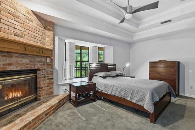 1945 Bluebird Avenue, Fort Worth, TX 76111