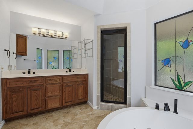 1945 Bluebird Avenue, Fort Worth, TX 76111