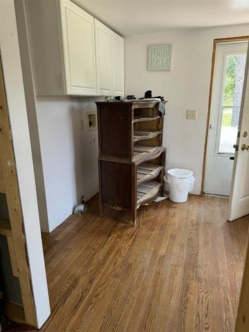 9388 S Lake Drive, Evart, MI 49631