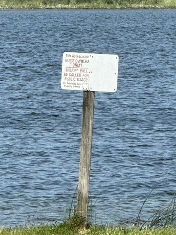 9388 S Lake Drive, Evart, MI 49631