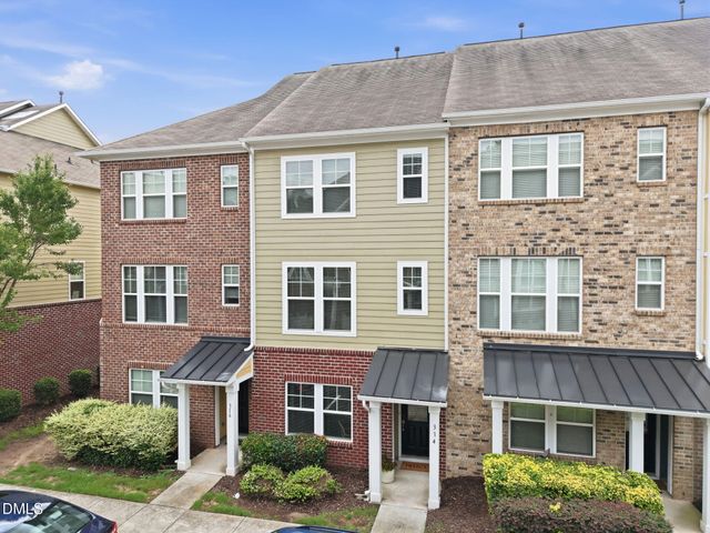 314 Dove Cottage Lane, Cary, NC 27519