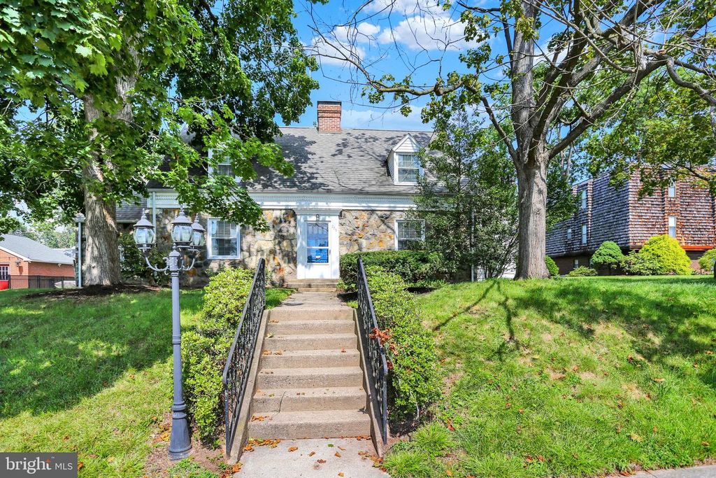 275 GRACE ST, POTTSTOWN, PA 19464 — exterior