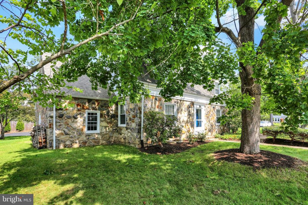 275 GRACE ST, POTTSTOWN, PA 19464 — photo 4