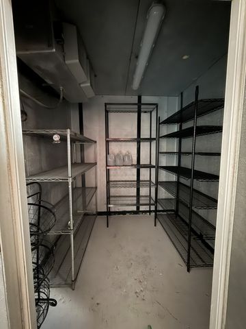 3026 W Carroll Avenue, Chicago, IL 60612