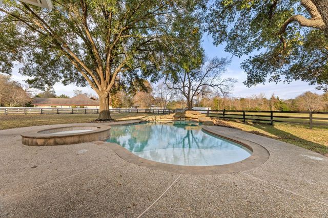 21502 Rosehill Church Road, Tomball, TX 77377