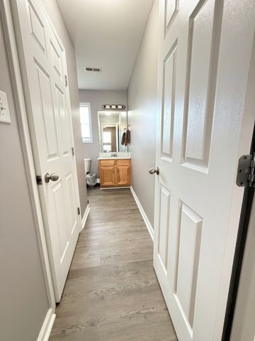 709 Shetland Dr, Oak Grove, KY 42262