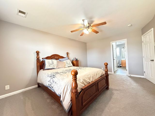 709 Shetland Dr, Oak Grove, KY 42262