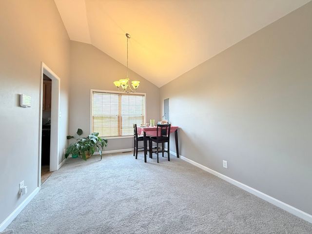 709 Shetland Dr, Oak Grove, KY 42262