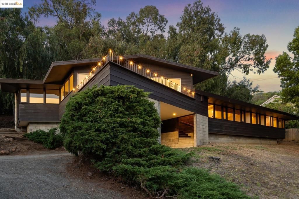 15 Somerset Road, Piedmont, CA 94611