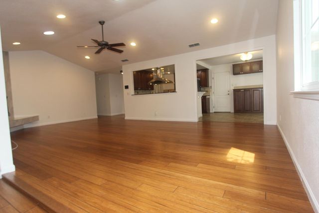 9258 Ultra Ct, Orangevale, CA 95662