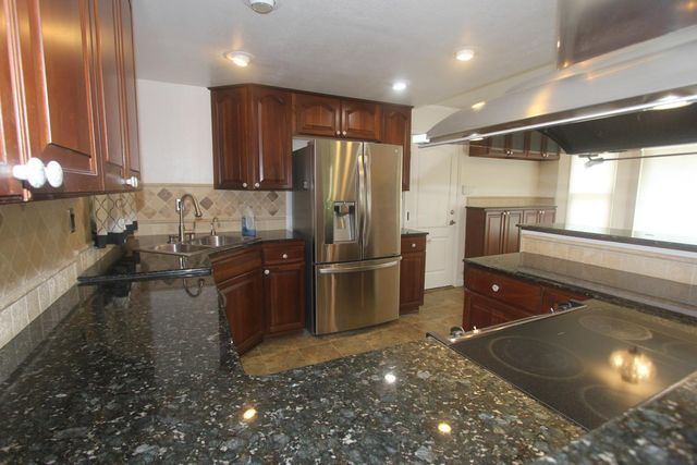 9258 Ultra Ct, Orangevale, CA 95662