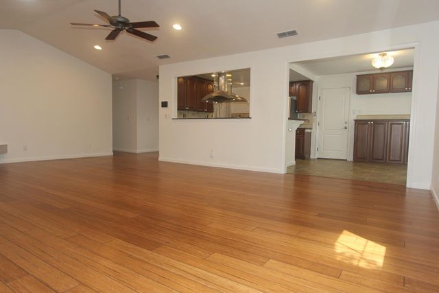 9258 Ultra Ct, Orangevale, CA 95662