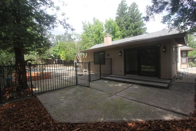 9258 Ultra Ct, Orangevale, CA 95662