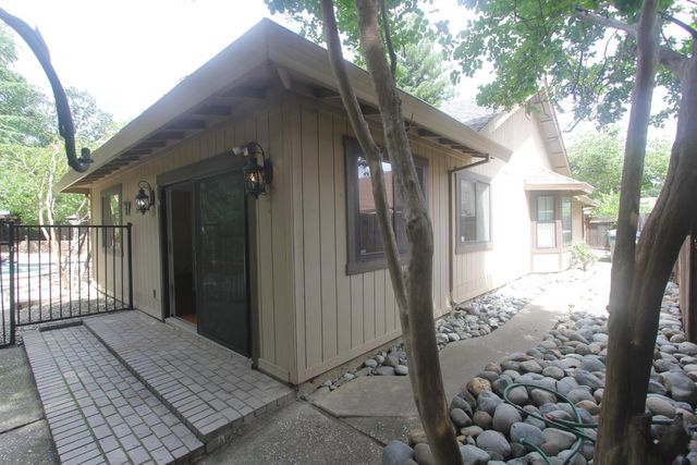 9258 Ultra Ct, Orangevale, CA 95662