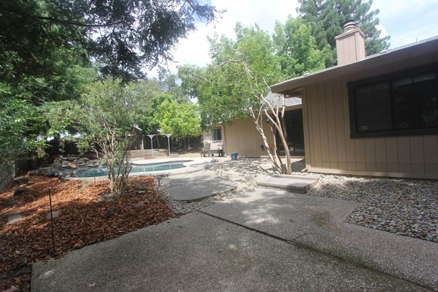 9258 Ultra Ct, Orangevale, CA 95662
