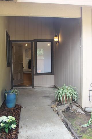 9258 Ultra Ct, Orangevale, CA 95662